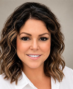 Andrea Holt